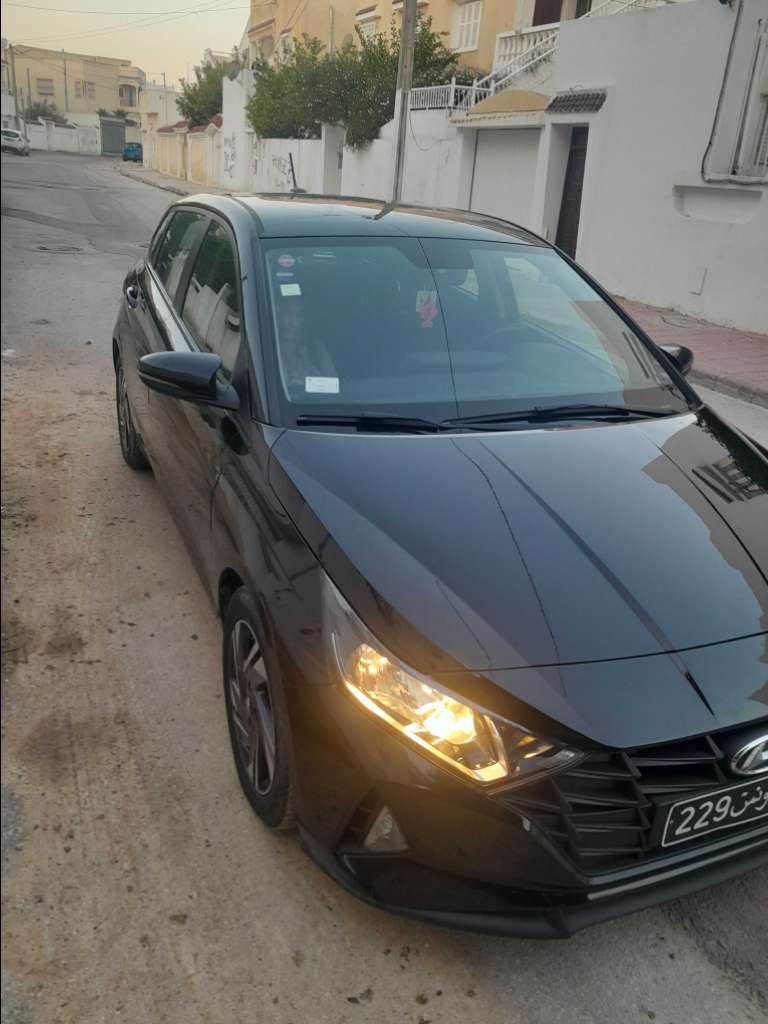 A vendre hyundai i20. Peinture d'origine excellent état