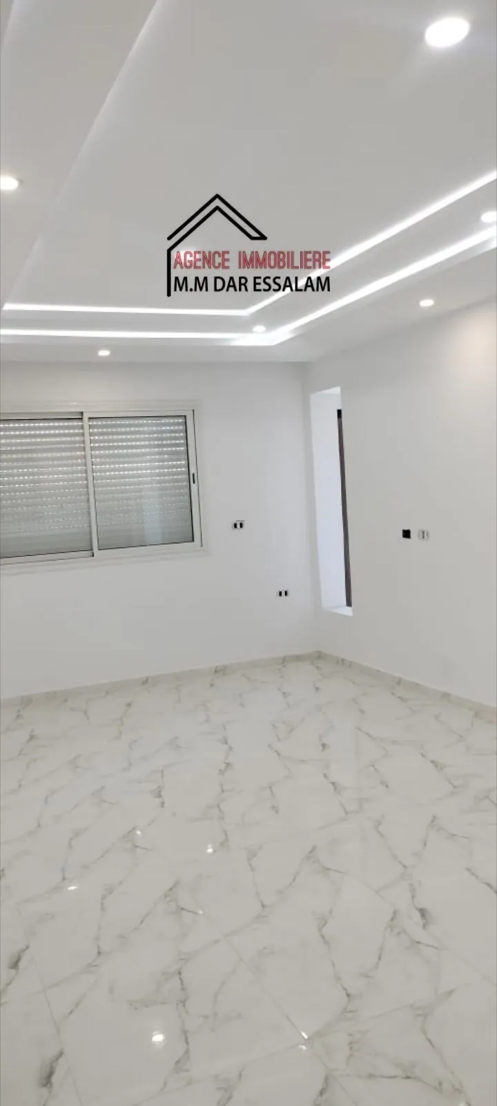 maison style américain près de la mer