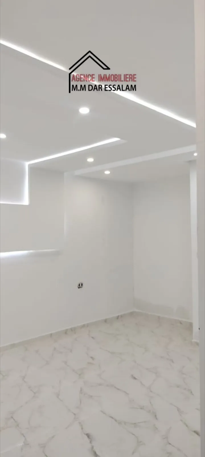 maison style américain près de la mer