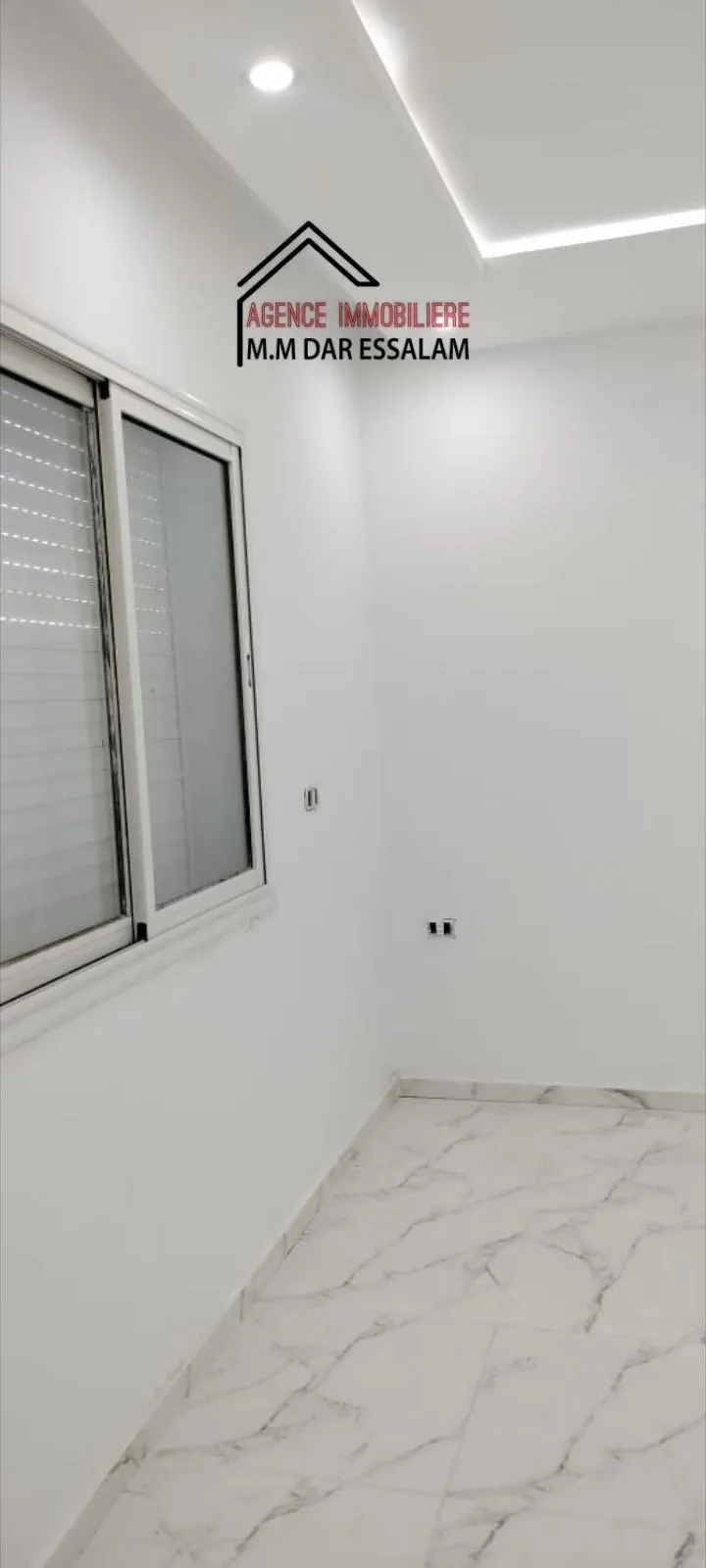 maison style américain près de la mer