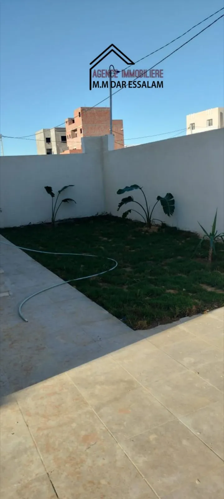 maison style américain près de la mer