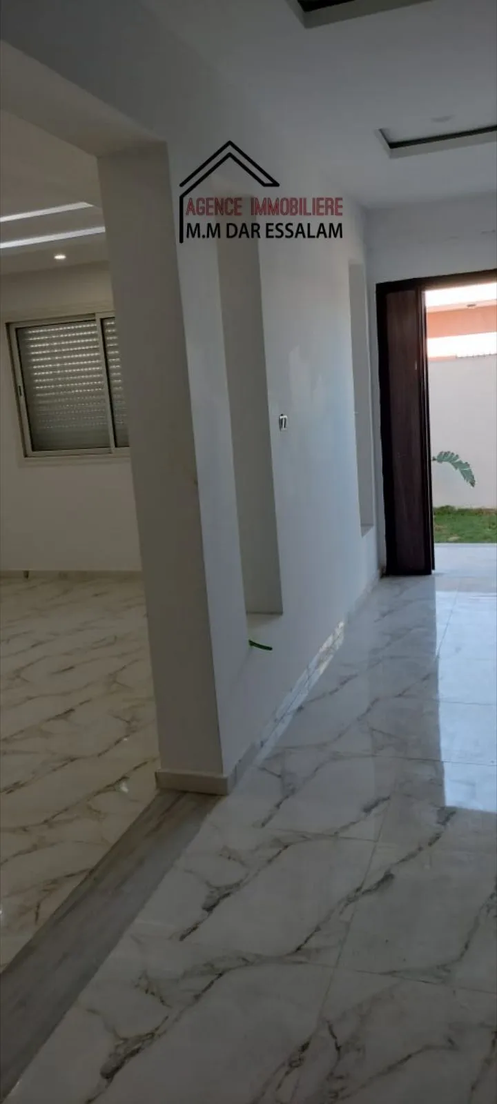 maison style américain près de la mer