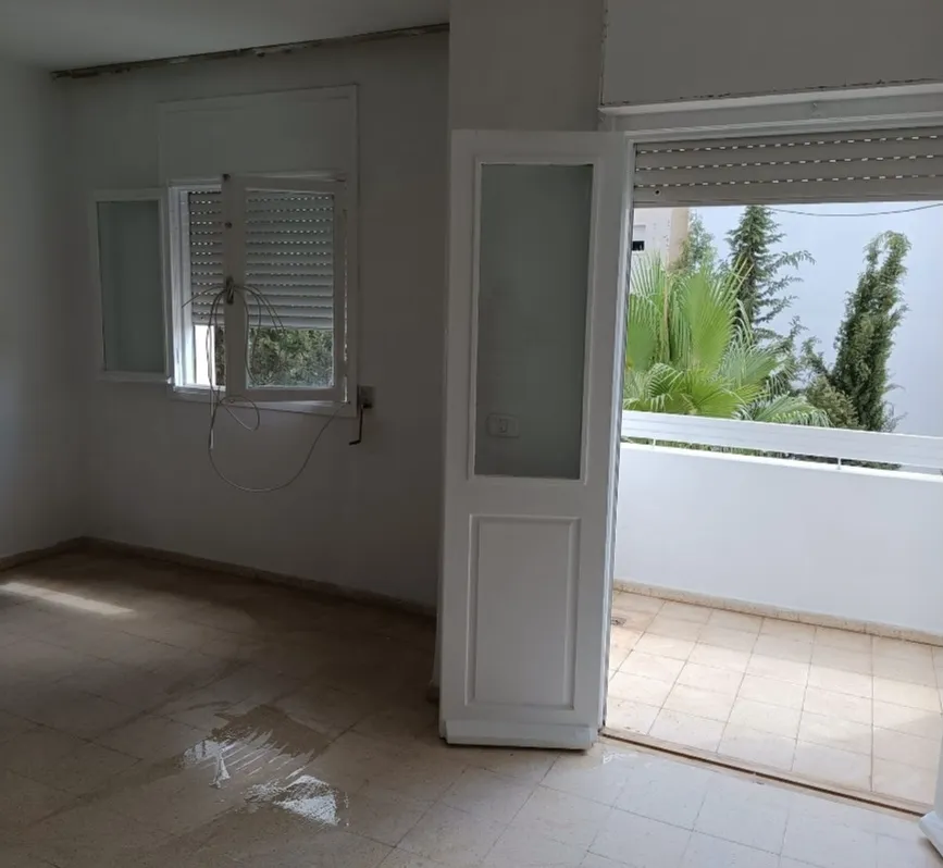 Location S3 vide Ă  El Menzah 7