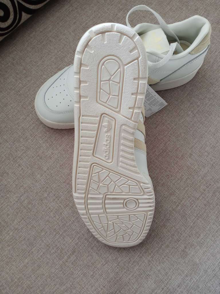Basket adidas