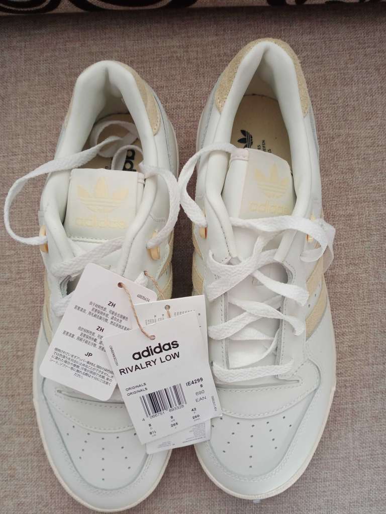 Basket adidas
