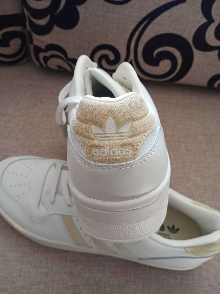 Basket adidas
