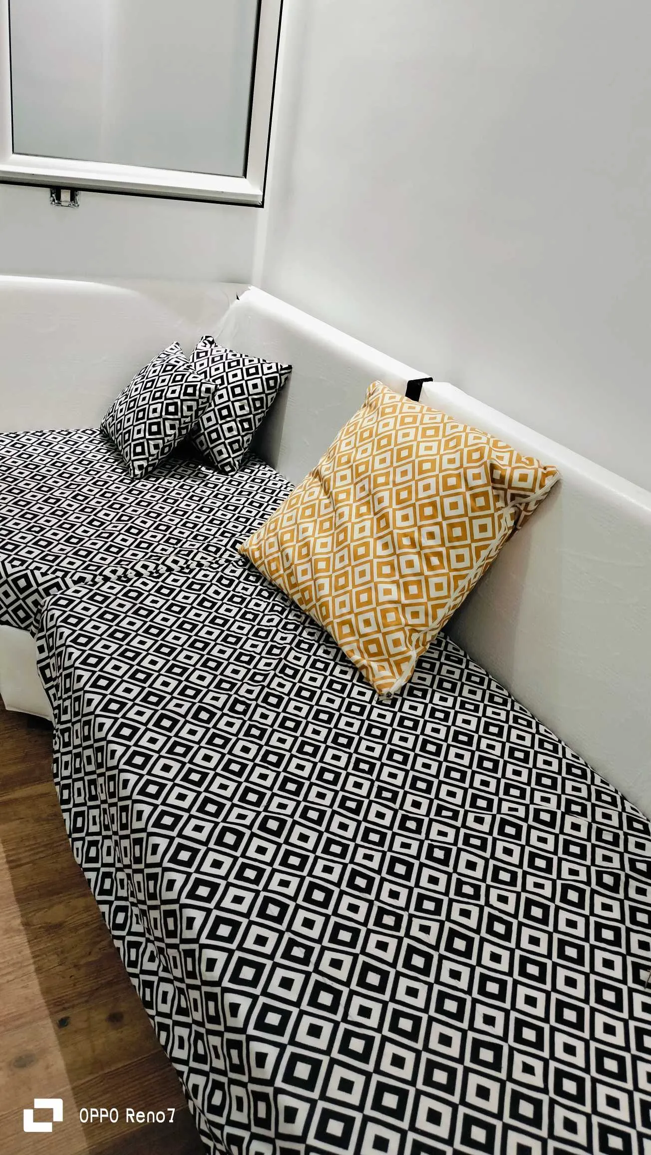 une banquette de coin a vendre