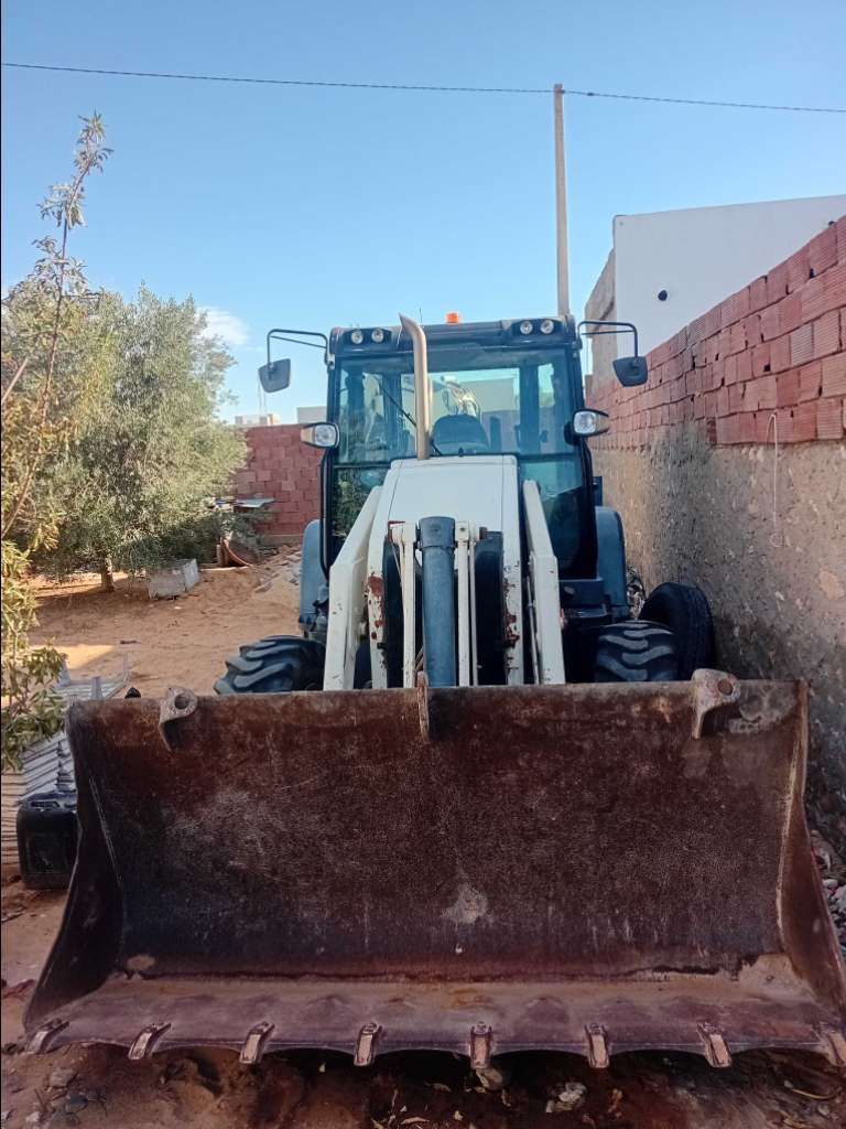 Terex tlb 890