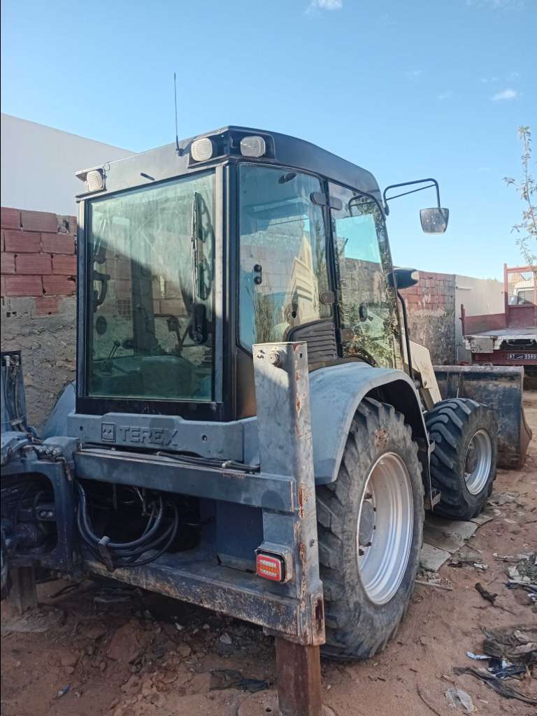 Terex tlb 890