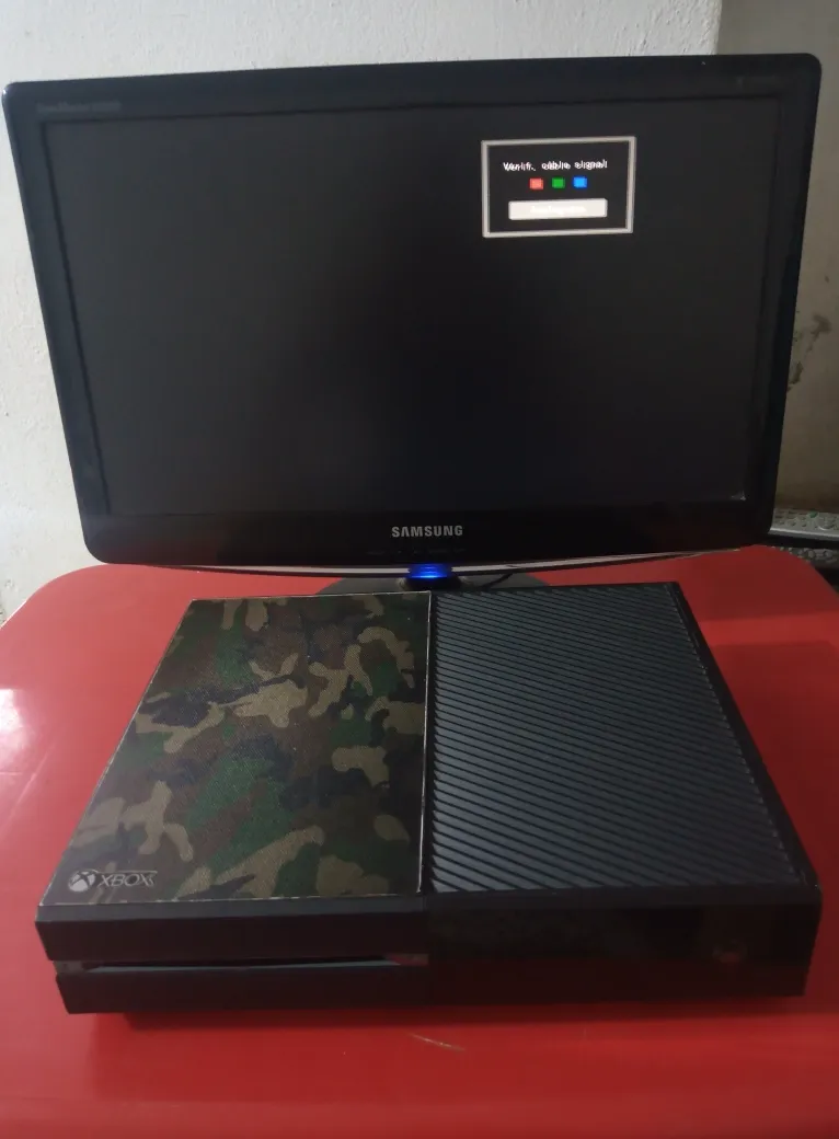 Xbox one 500gb avec écran Samsung 22 350 dt
