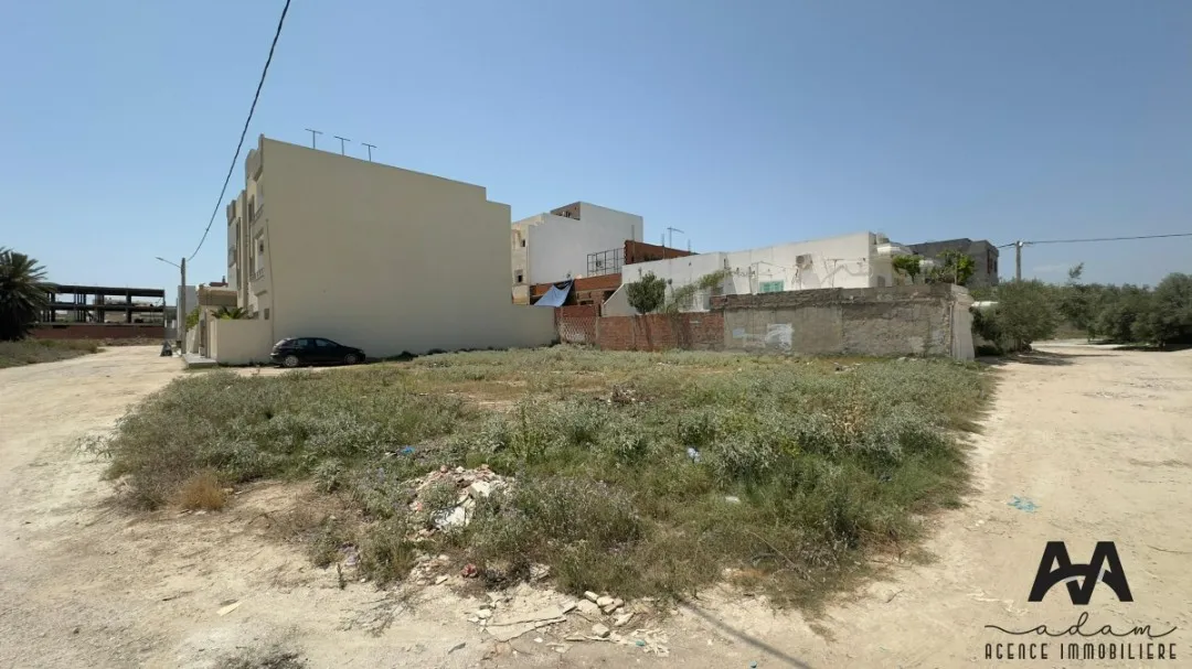 Terrain qui fait le coin 492 m² R+2 à Bni Khiar – Nabeul