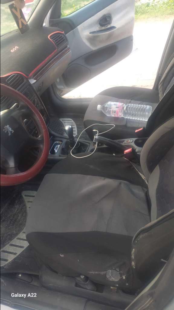 a vendre Peugeot 406 essence