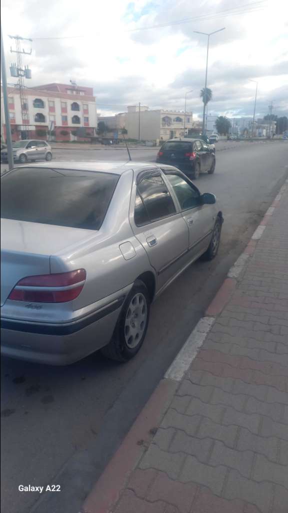 a vendre Peugeot 406 essence
