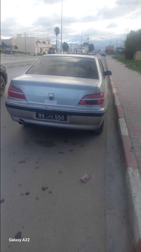 a vendre Peugeot 406 essence