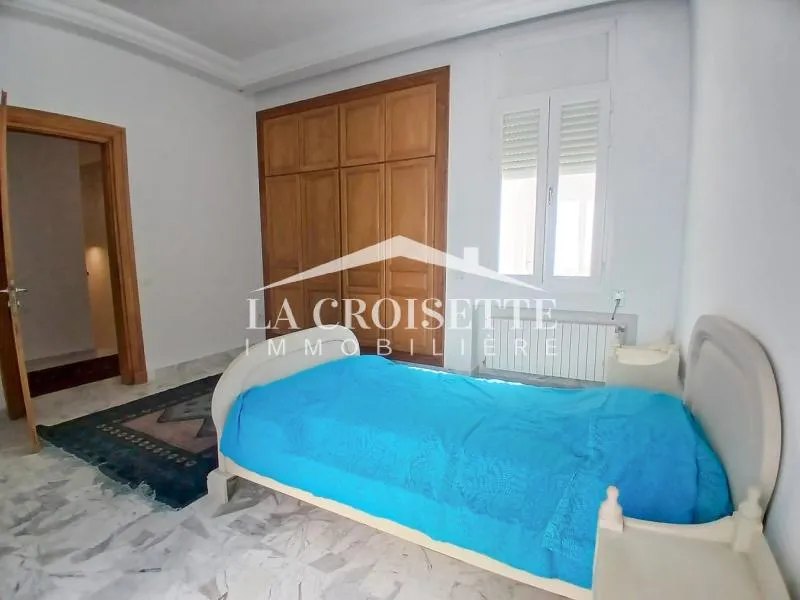 Duplex s3 meublé avec terrasse à La Marsa MEL0589