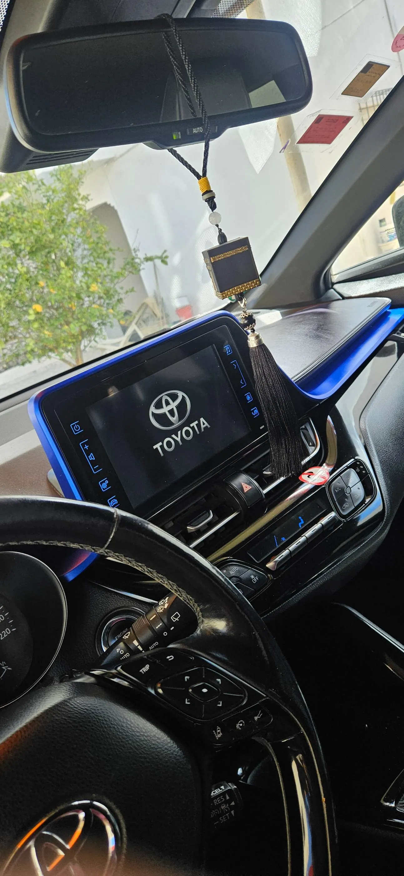 Toyota C-hr 98363963