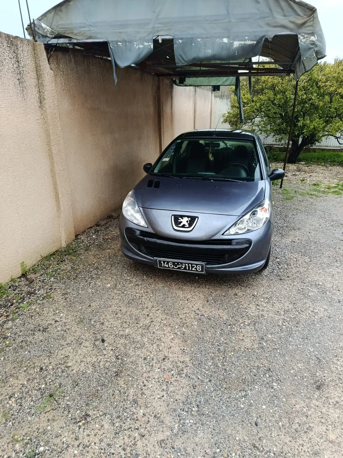 A vendre 206 plus en Bon état 