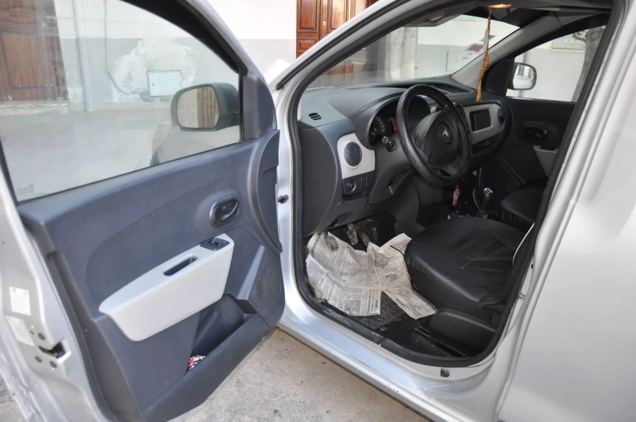 DACIA DOKKER  Tél 92.951.221