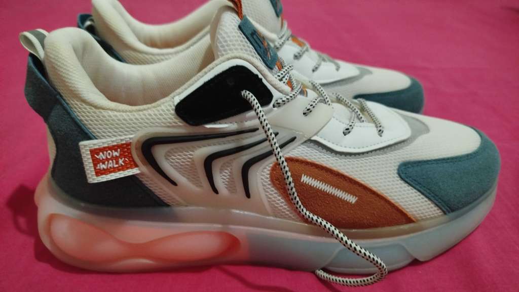 A vendre chaussure neuf