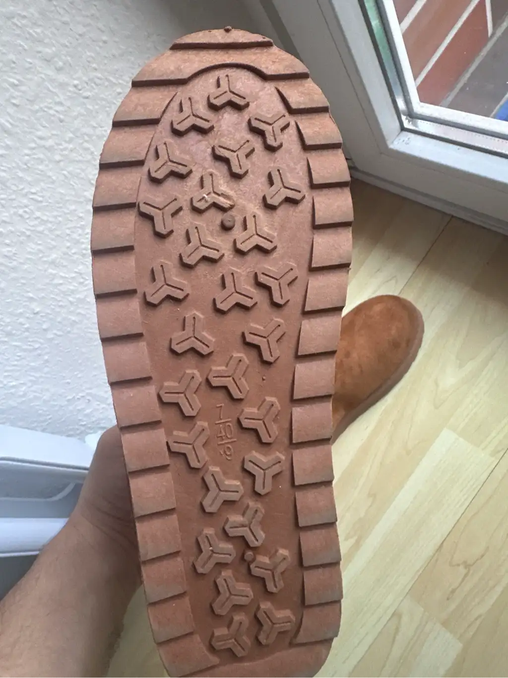 ⁠حذاء شتوي نسائي دافئ (Taille 39/40) - جديد⁠   ⁠Bottes d'hiver fourrées style