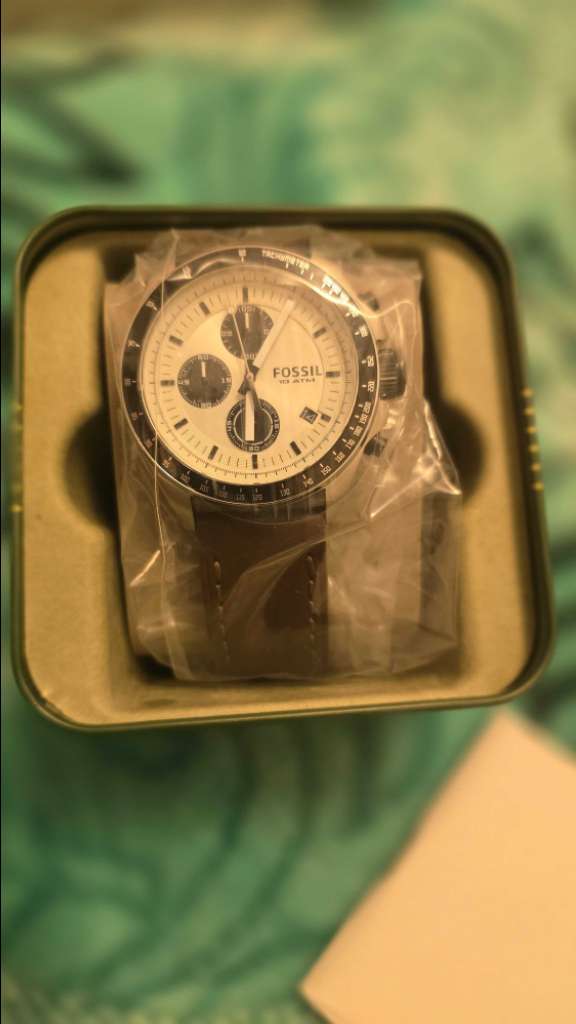 Bonne affaire: Montre Fossil toute neuve pour hommes