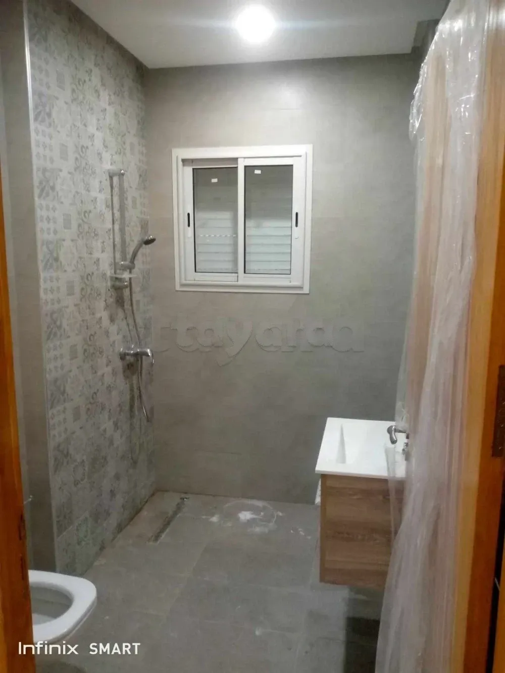 un appartements s+2 neufs au 1er (sans ascenseur) a louer a ennacer 2 derriére clinique Amelcare