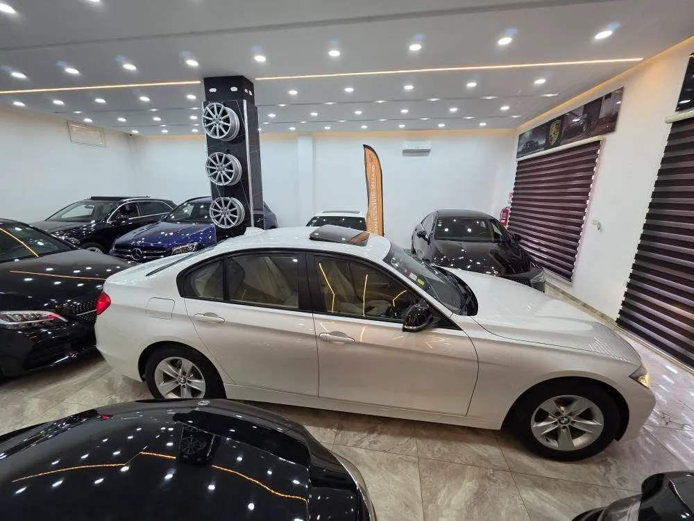 bmw serie 3 / f30 / 320 i