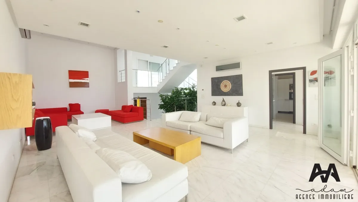 Villa Pieds dans l’Eau avec Piscine à Jinen Beni Khiar, Nabeul