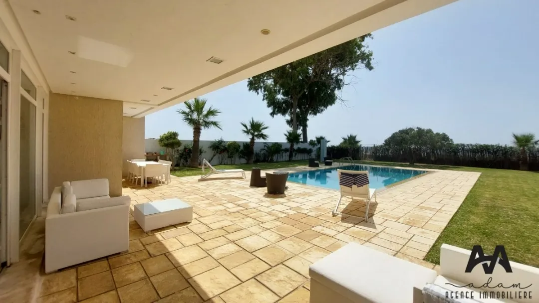 Villa Pieds dans l’Eau avec Piscine à Jinen Beni Khiar, Nabeul