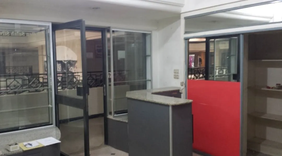 A vendre ou à louer une boutique à Lafayette