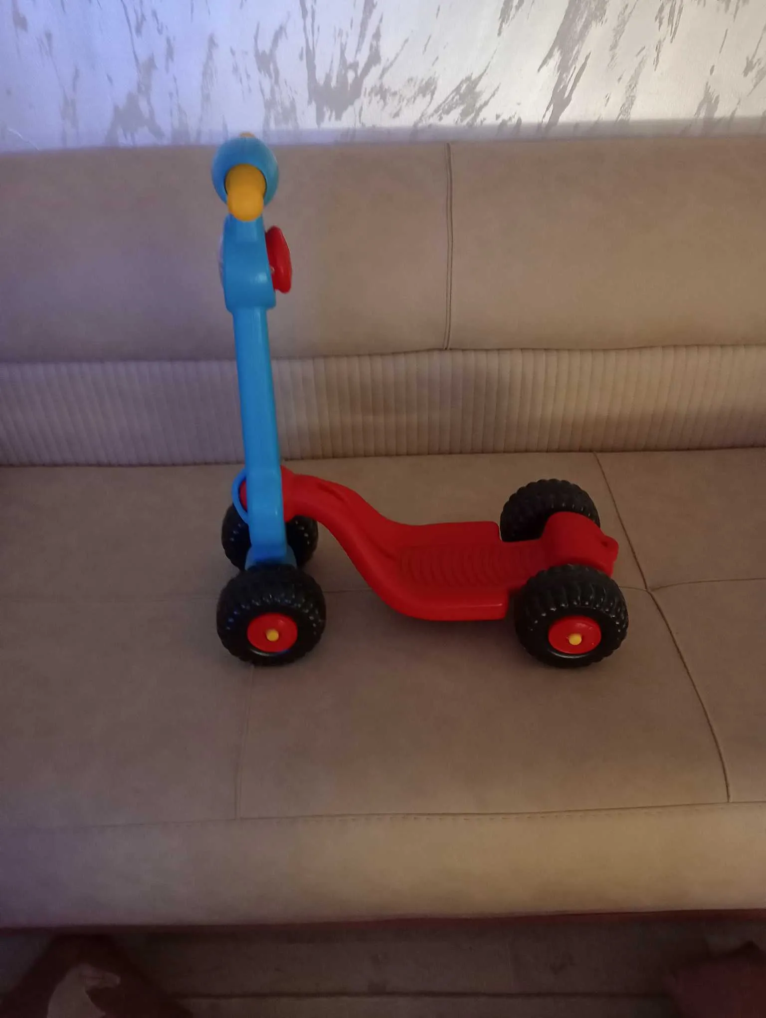 Trottinette plastique 