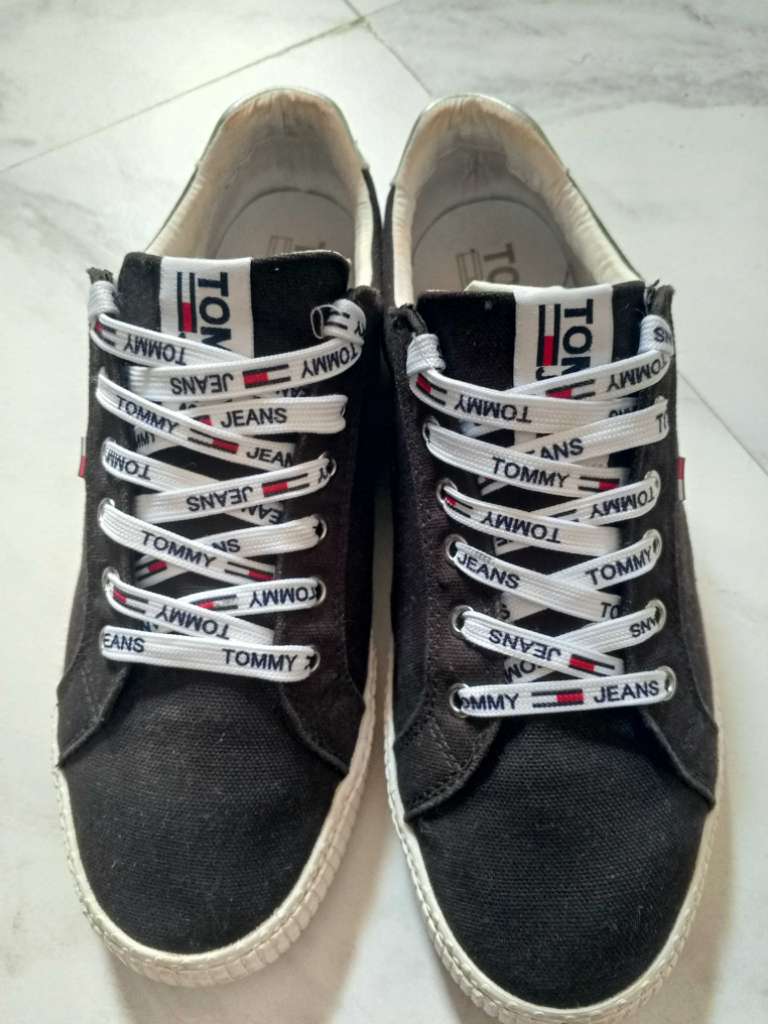 Tommy hilfiger
