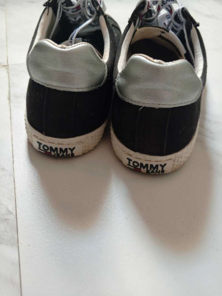 Tommy hilfiger