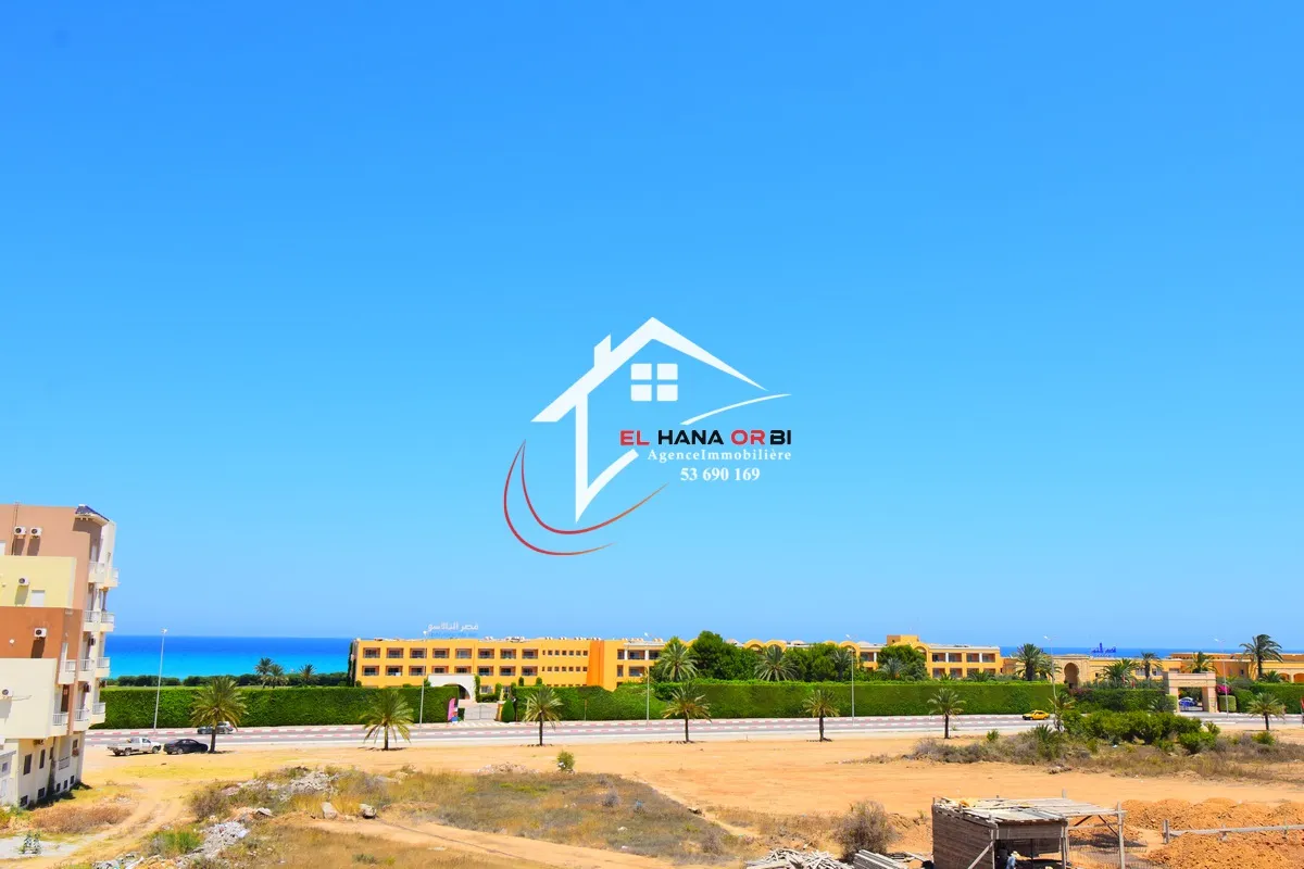Pour location scolaire, appartement S+2 neuf avec parking sous-sol