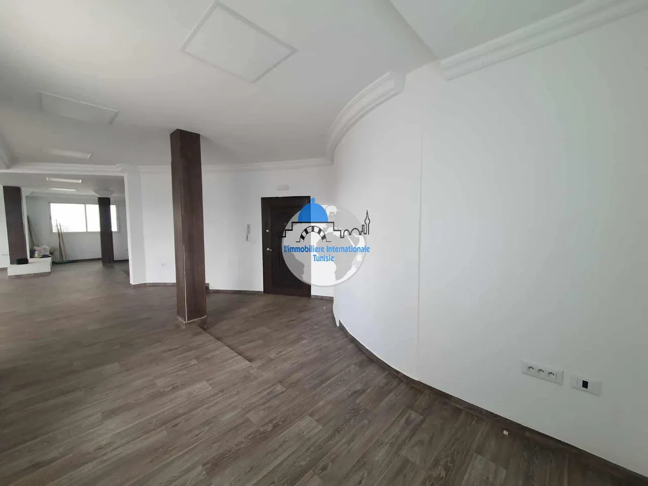 À Louer : Local Open Space 130 m² -zone touristique sousse