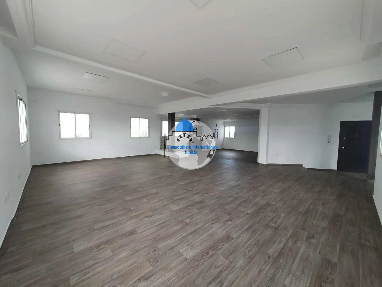 À Louer : Local Open Space 130 m² -zone touristique sousse