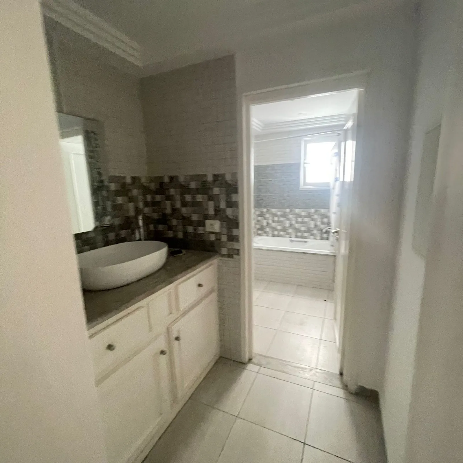 Une Villa a coté de l'hotel les ORANGERS ☎️53123208☎️