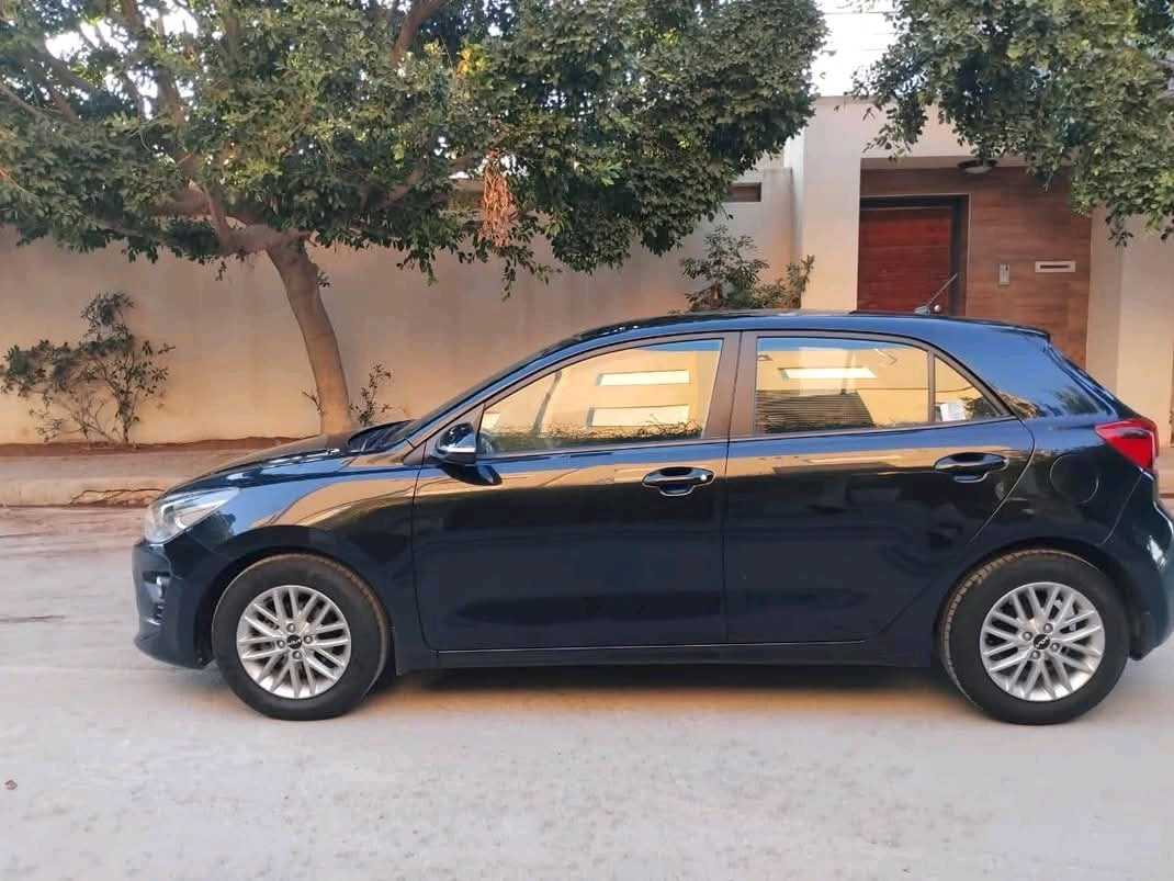 KIA RIO COUPÉ PREMIÈRE MAIN TRÈS PROPRE 