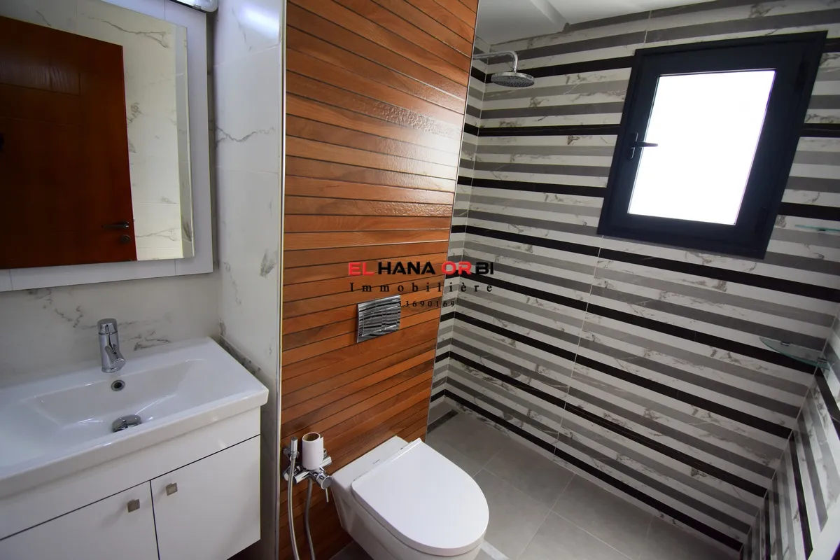 à louer app s+2 luxueux et neuf zone touristique mahdia proche de l'hôpital taher sfar 