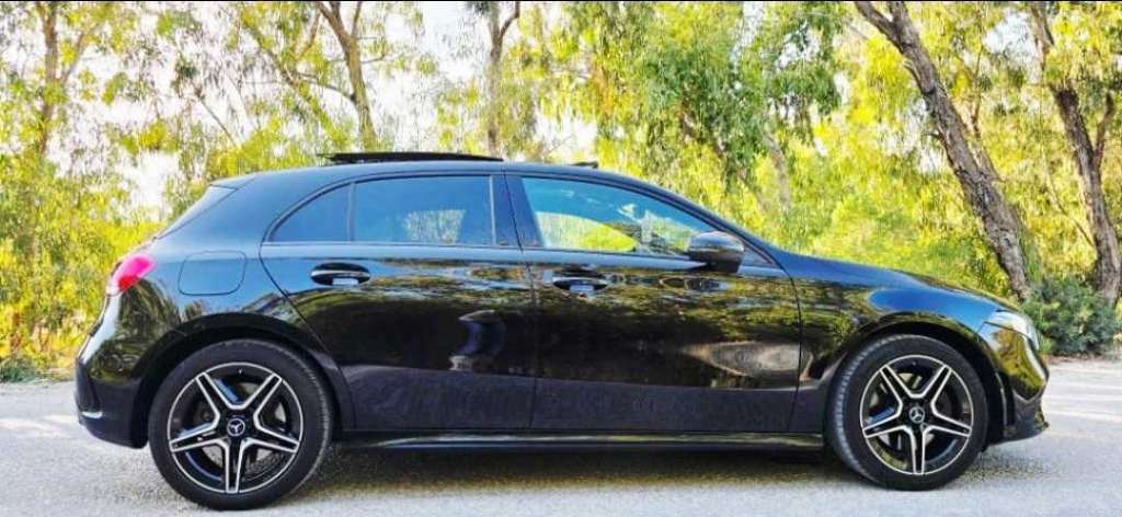 Une belle  mercedes essence hybrid  A250E  amg full importée de allmagne fin serie 257 tu