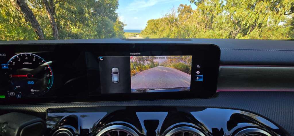 Une belle  mercedes essence hybrid  A250E  amg full importée de allmagne fin serie 257 tu