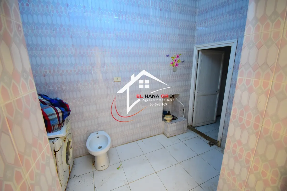 Maison Arabe à Rénover à Borj Erras Proche de la Mer