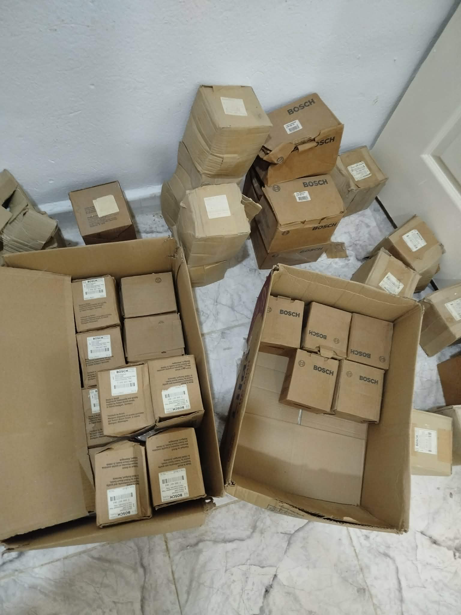 VENTE DE LOT DE PIECES DE RECHANGES BOSCH