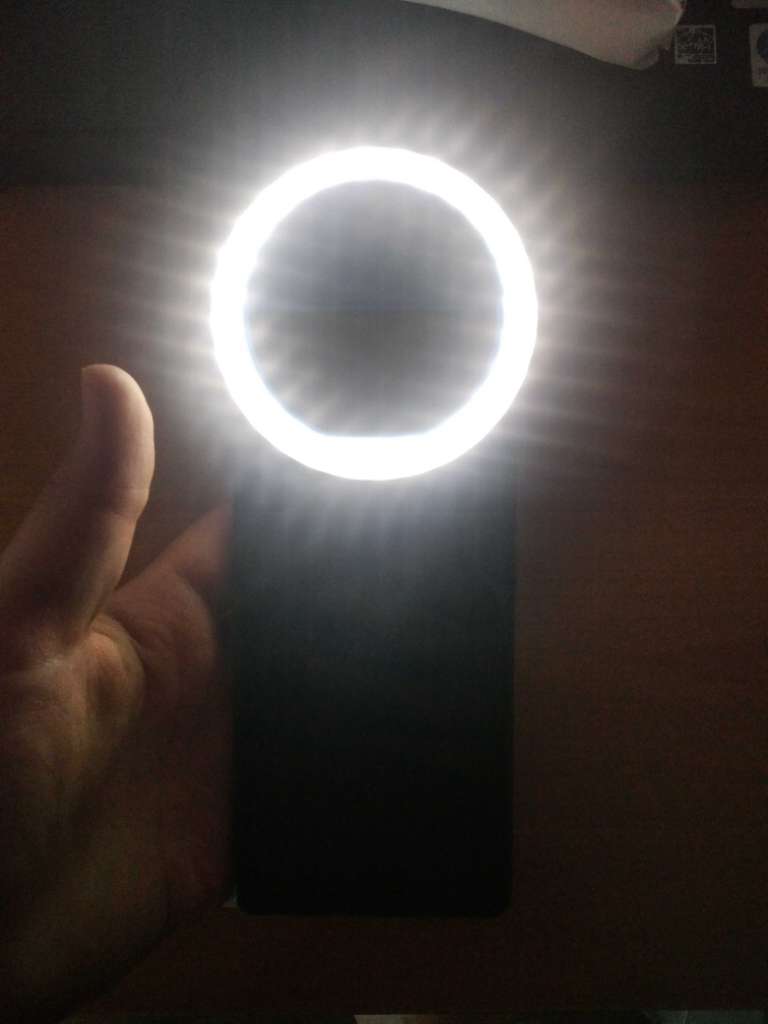 Ring light clip-on haut qualité pour des photos et videos claires