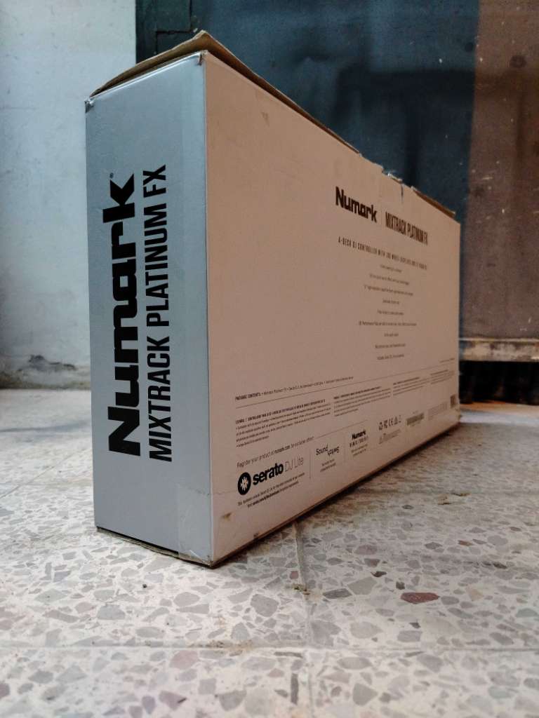 Console De Mixage Numark Platnuim Fx Avec Casque Numark Hf125