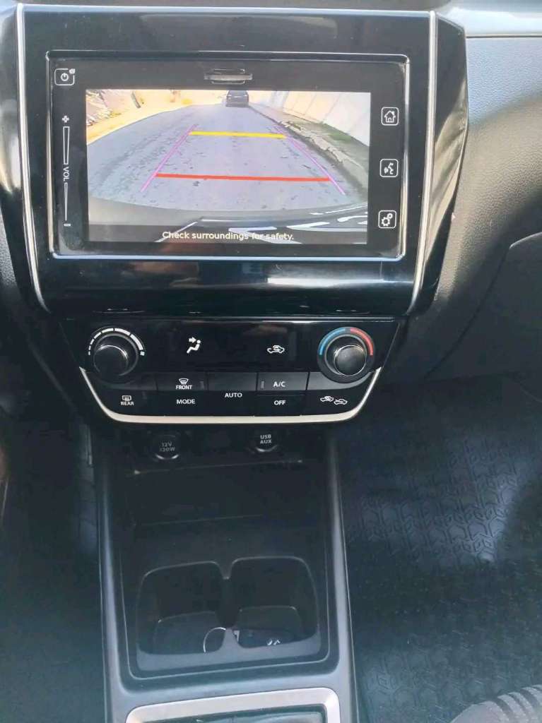 SUZUKI DZAIR PACK GLX PREMIÈRE MAIN EN EXCELLENT ÉTAT 