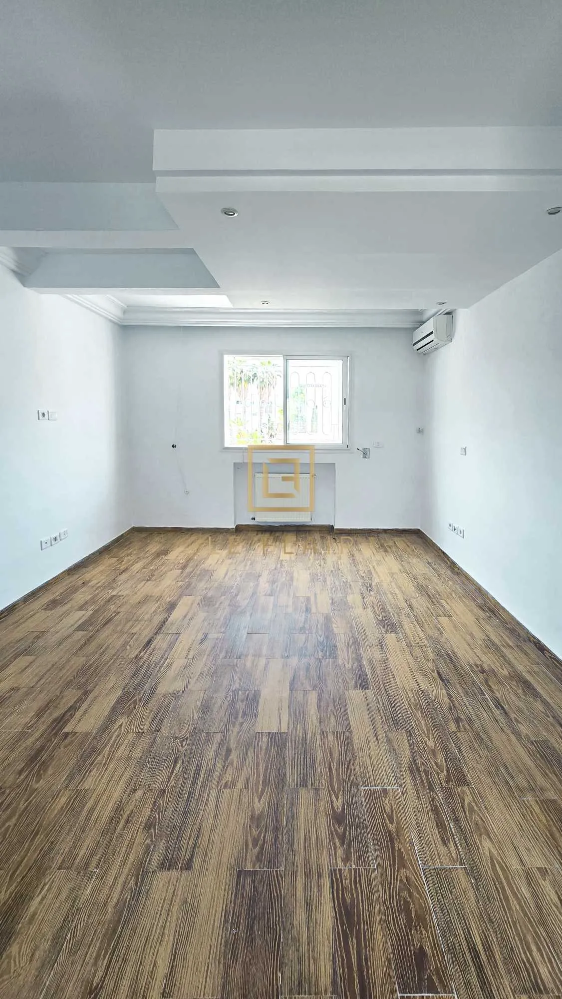 Villa jumelée s4 la soukra