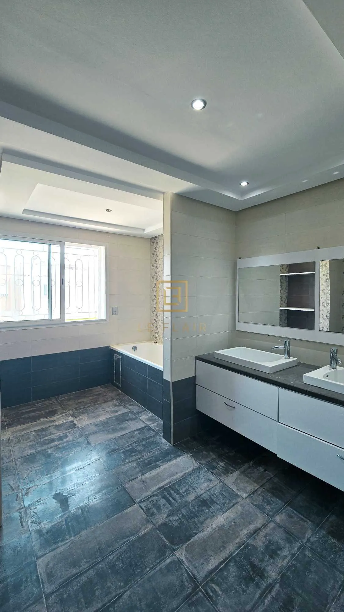 Villa jumelée s4 la soukra