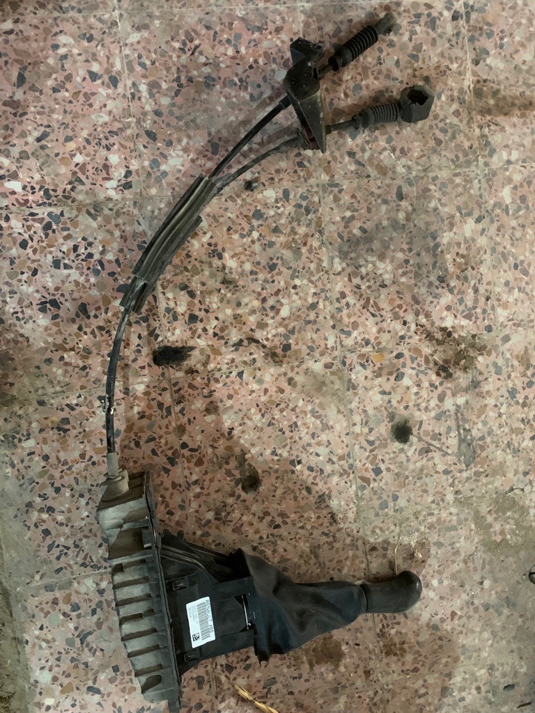 Le vie de vitesses Clio2 avec cable