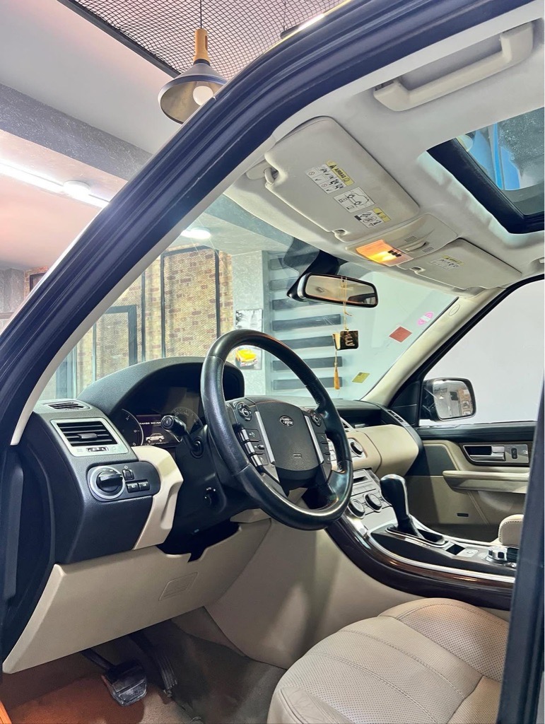 Range rover sport